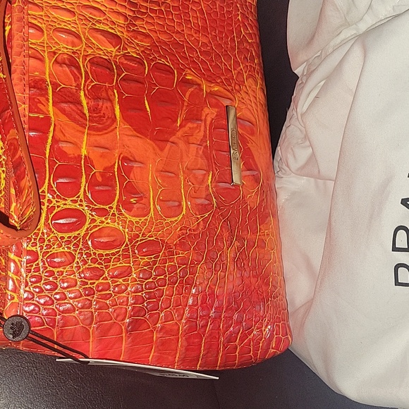 Handbag - Picture 2 of 4